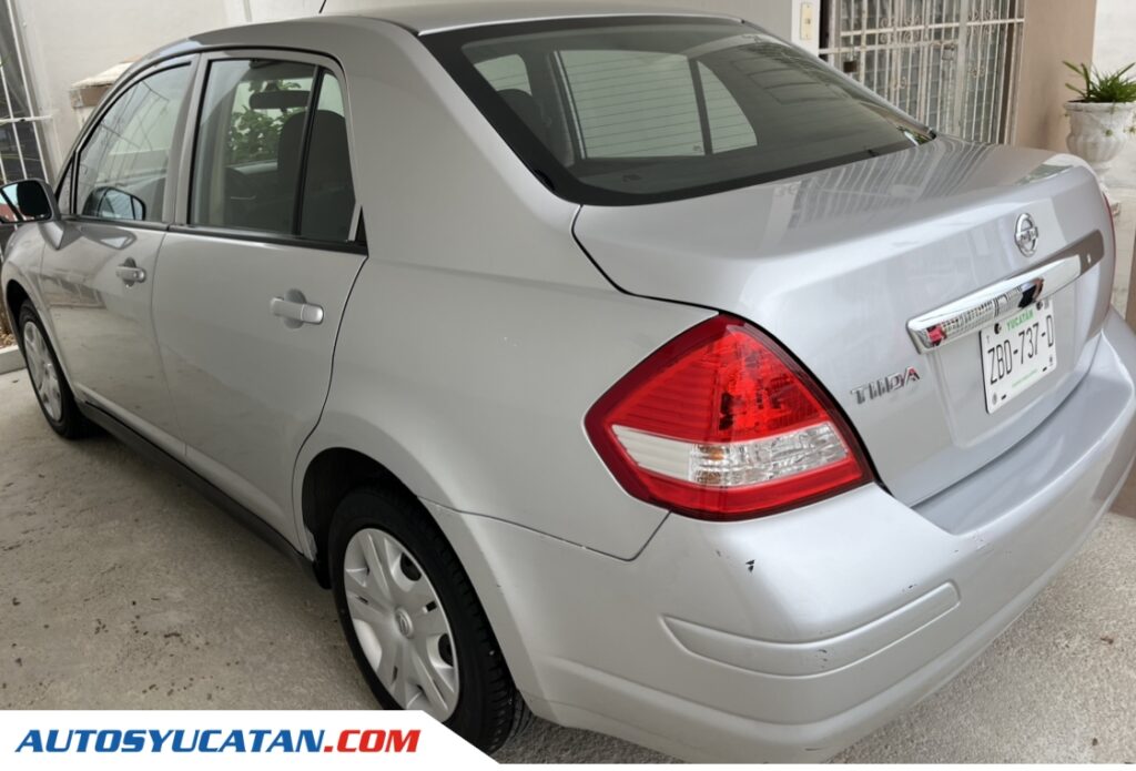 NISSAN TIIDA 2018