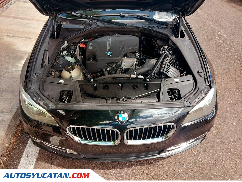 BMW Serie 5 528i Luxury 2016