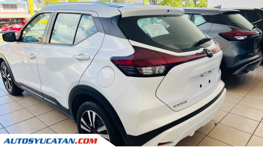 Nissan 2021 KICKS 5p Advance L4/1.6 Aut