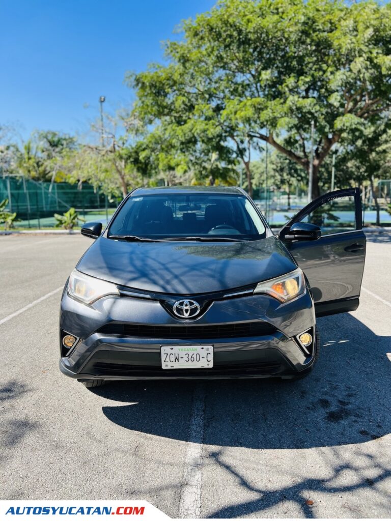RAV4 2018 EQUIPADA, CONFIABLE Y CÓMODA!