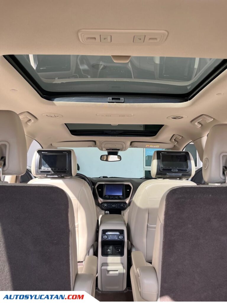 GMC ACADIA DENALI