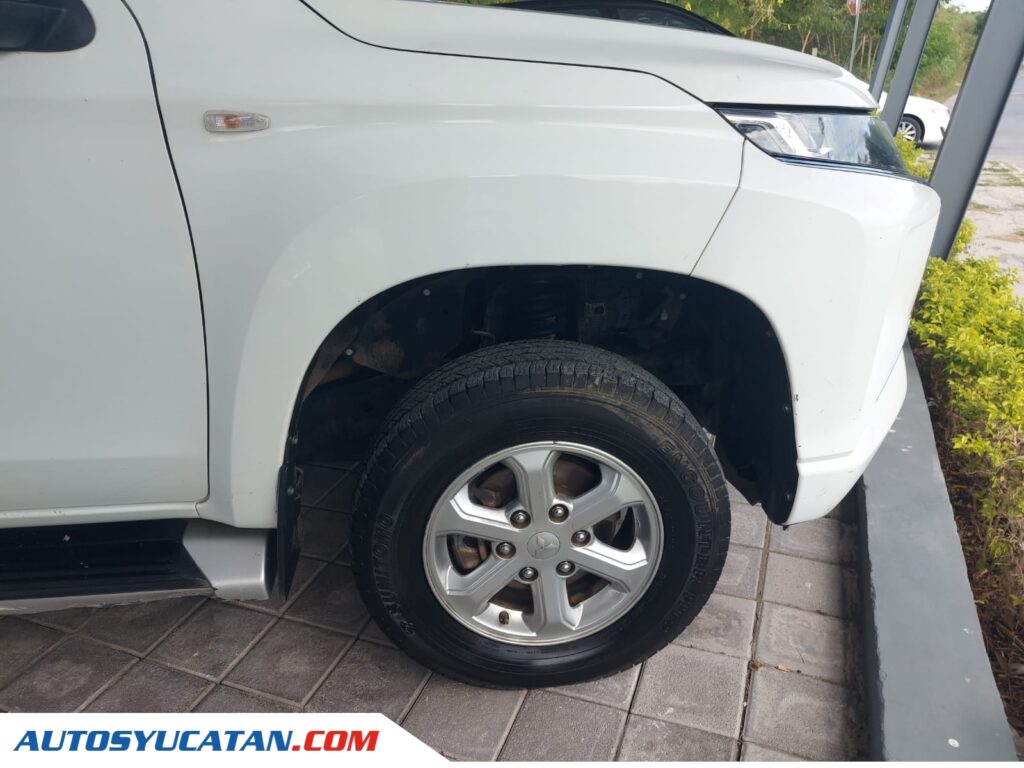 Mitsubishi L200 4x4 diésel 2022