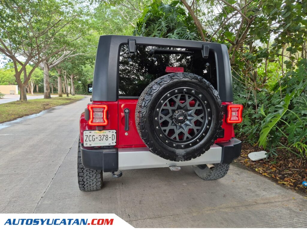 Jeep Wrangler Unlimited Sahara 2010