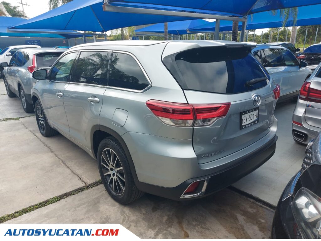 Toyota Highlander 2019