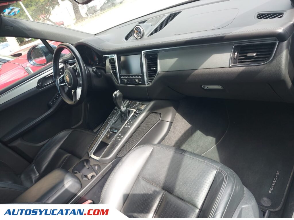 Porsche Macan 2015