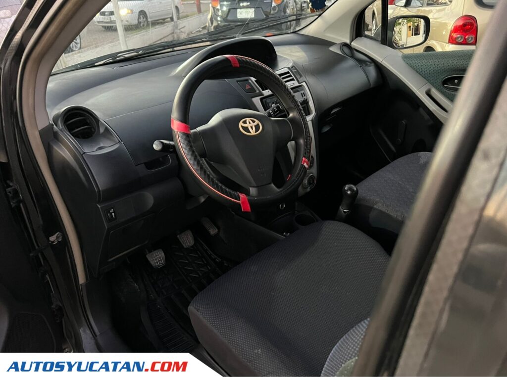 TOYOTA YARIS HB 2008