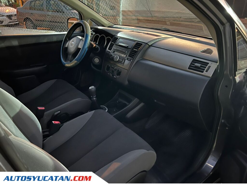 Nissan Tiida 2009