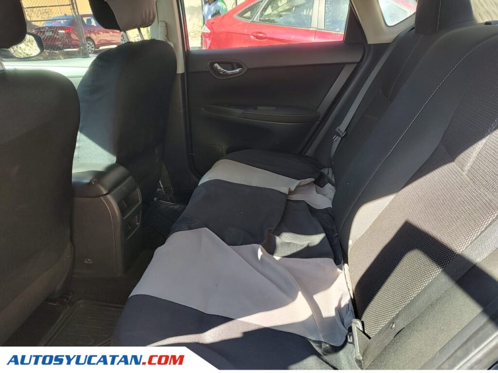 Nissan Sentra Sense CVT 2018