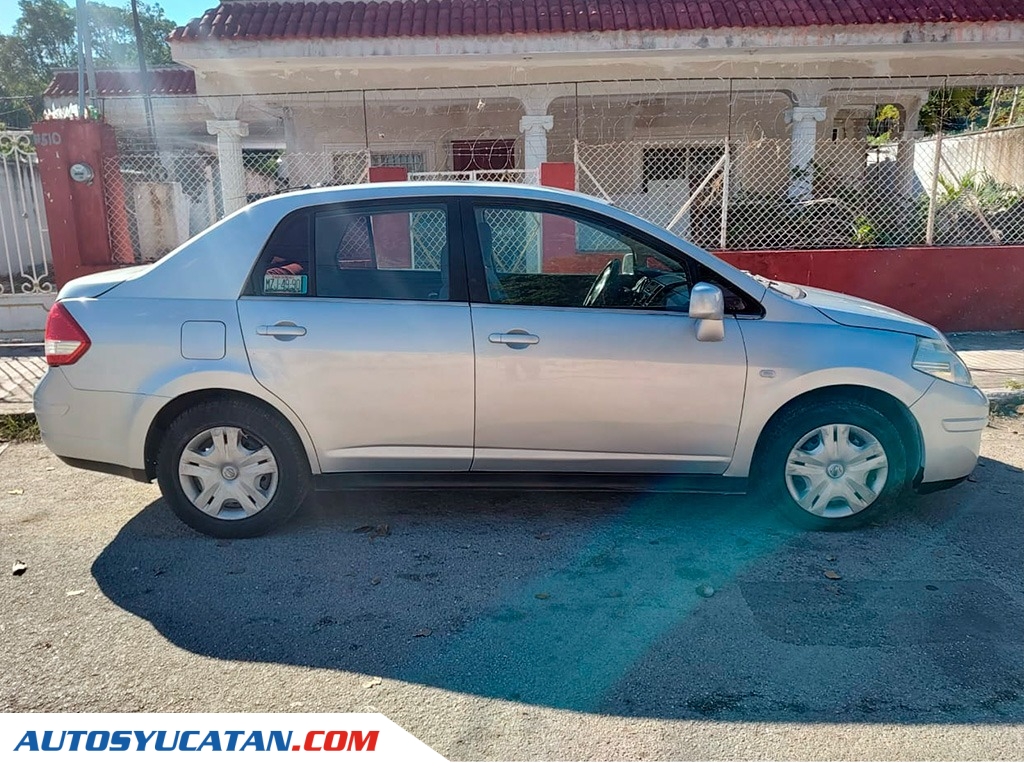 Nissan Tiida 2008