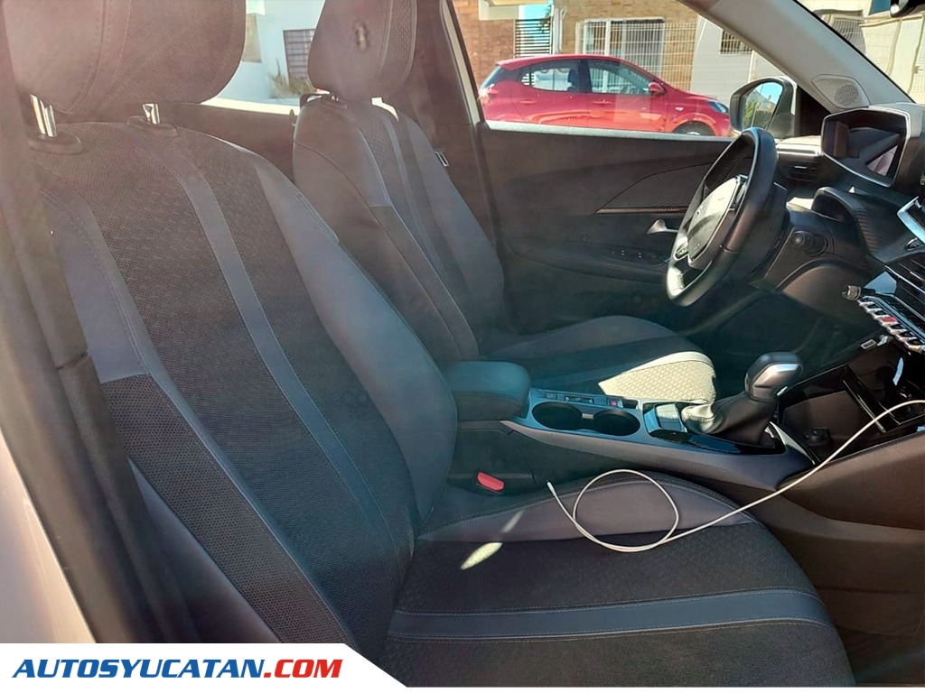Peugeot 2008 Allure 2021