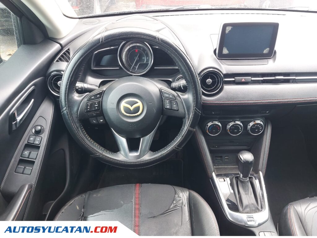 Mazda 2 2016