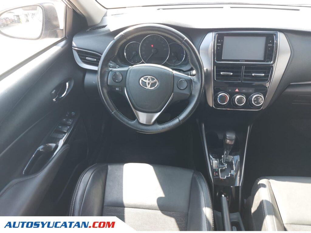 Toyota Yaris S 2022