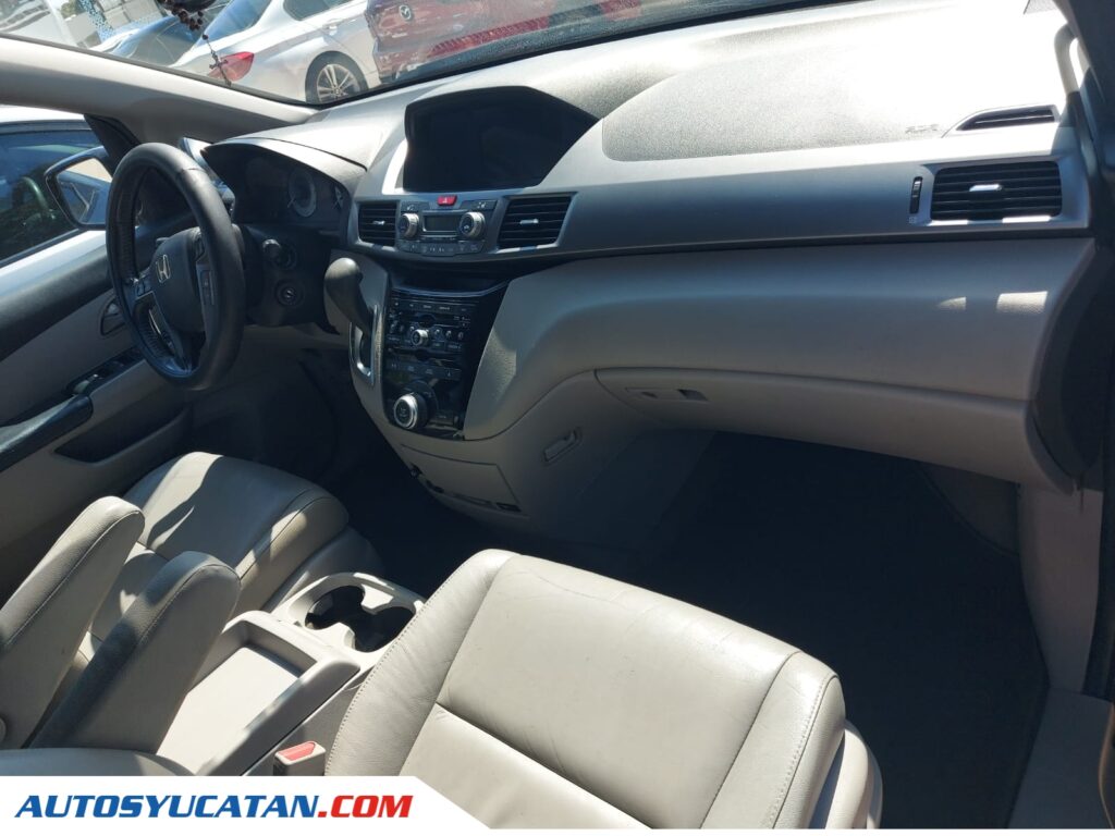 Honda Odyssey Touring 2013