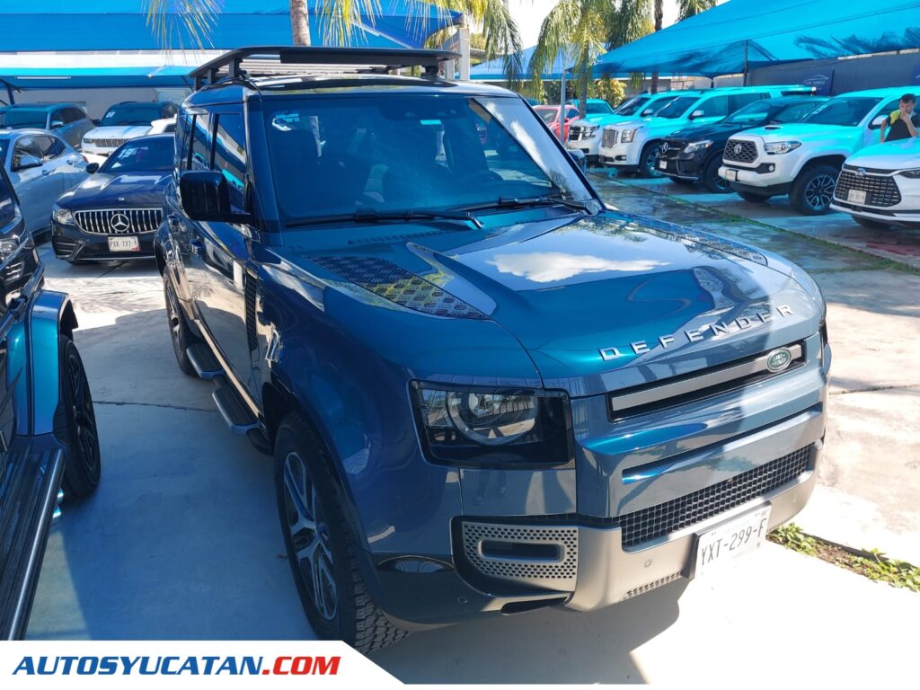 Land Rover Defender 2024