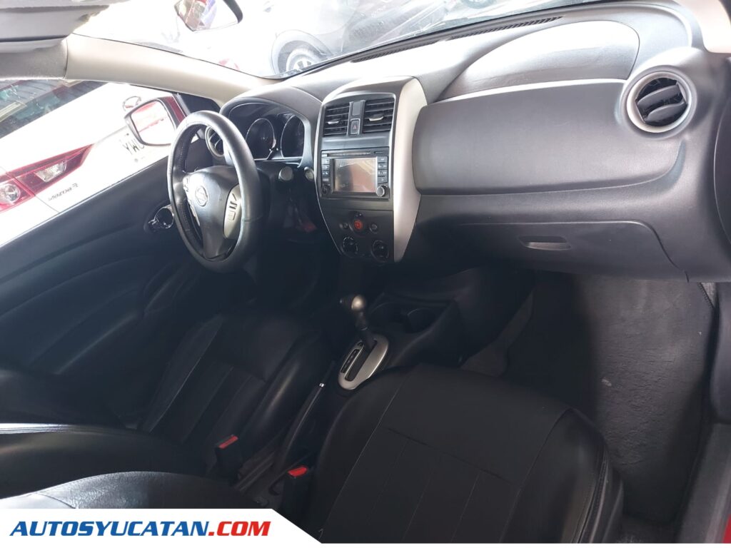 Nissan Versa Exclusive 2015