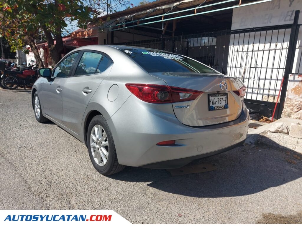 Mazda 3 2015