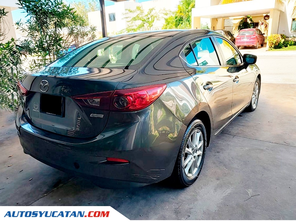 Mazda 3 Touring T/A SkyActiv 2017