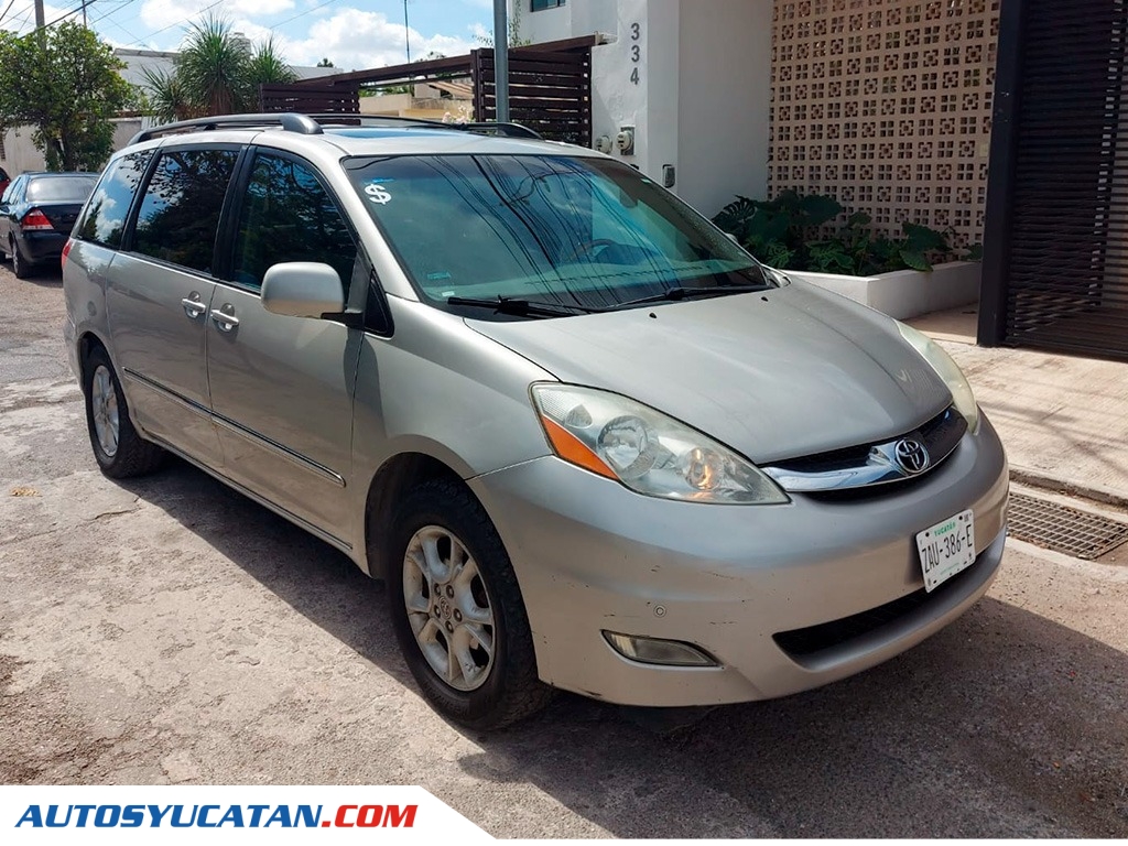 Toyota Sienna XLE Limited 2006