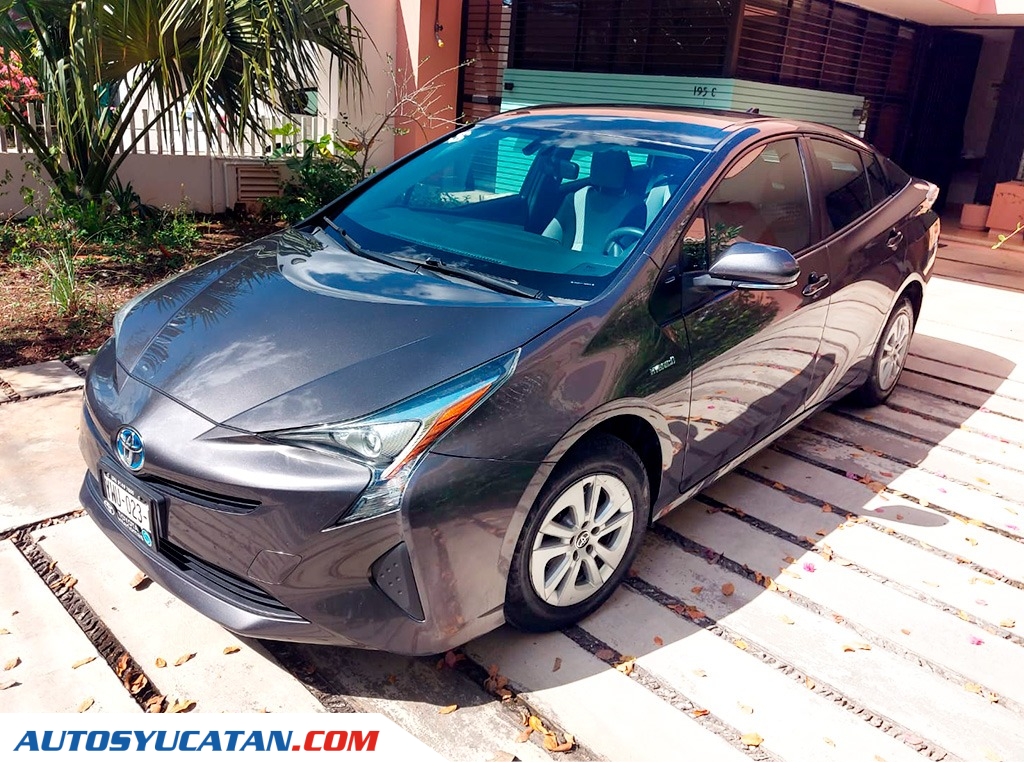 Toyota Prius Base 2018