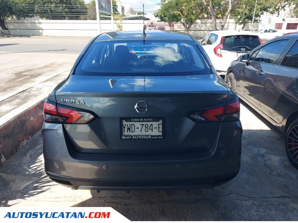 Nissan Versa Advance 2020 Standard