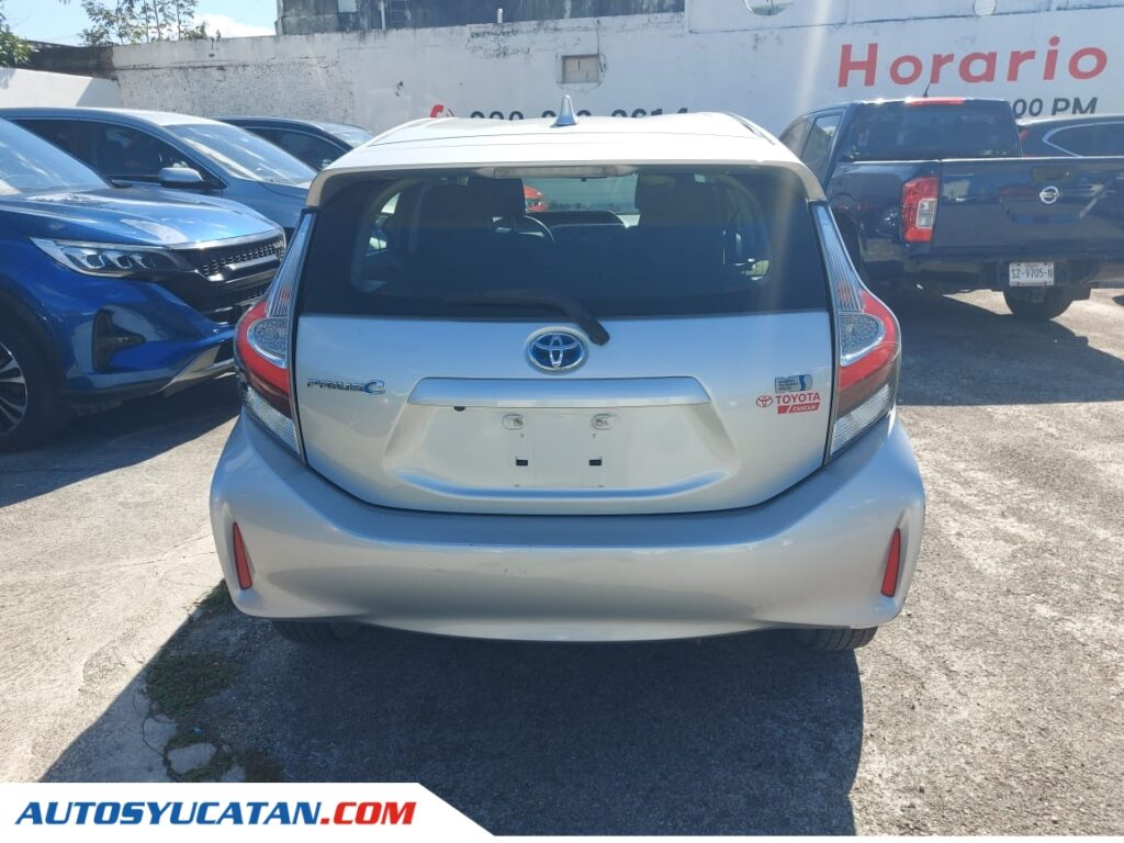 Toyota Prius 2021