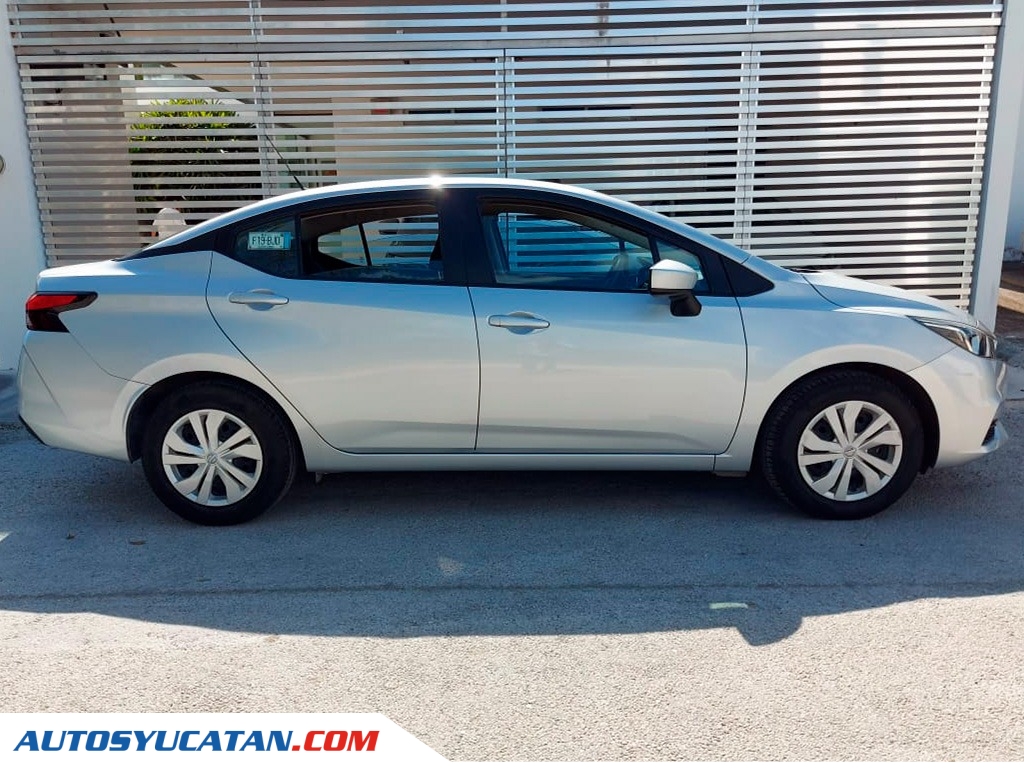 Nissan Versa 2021