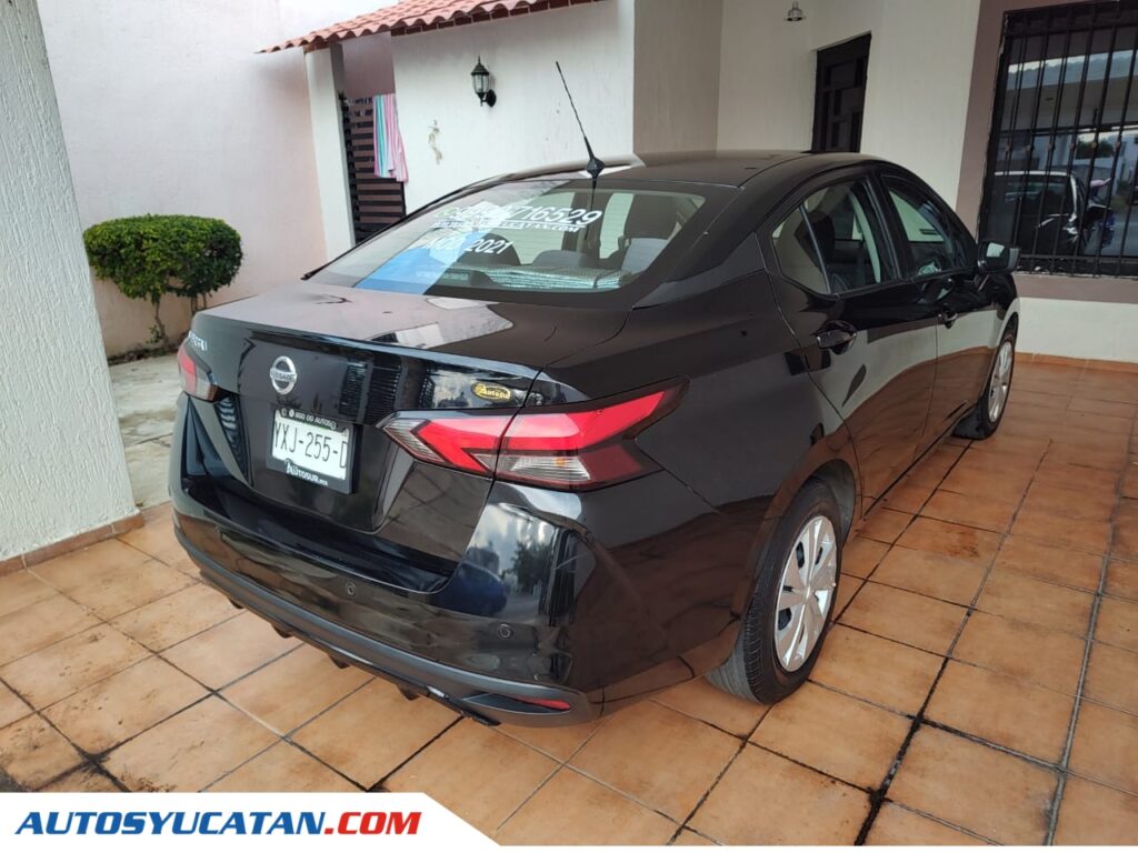 Nissan Versa Sense 2021