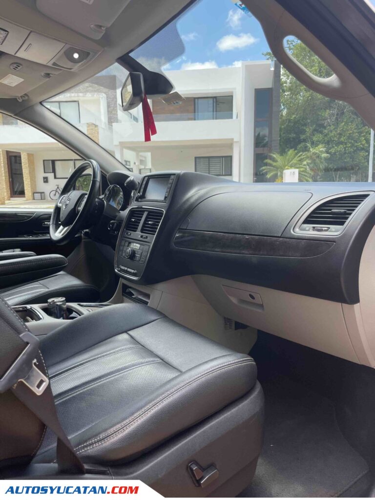 DODGE Grand Caravan SXT Plus 2018