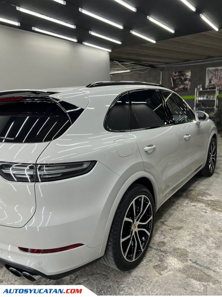 PORSCHE Cayenne TURBO 2022