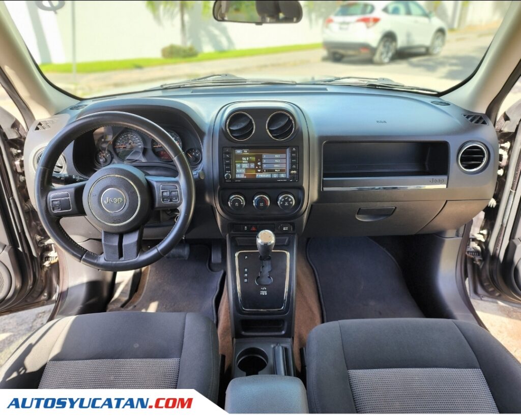 JEEP PATRIOT LATITUDE SPORT 2015