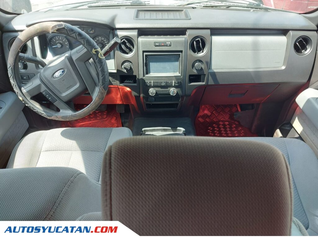 Ford Lobo Automática 2014