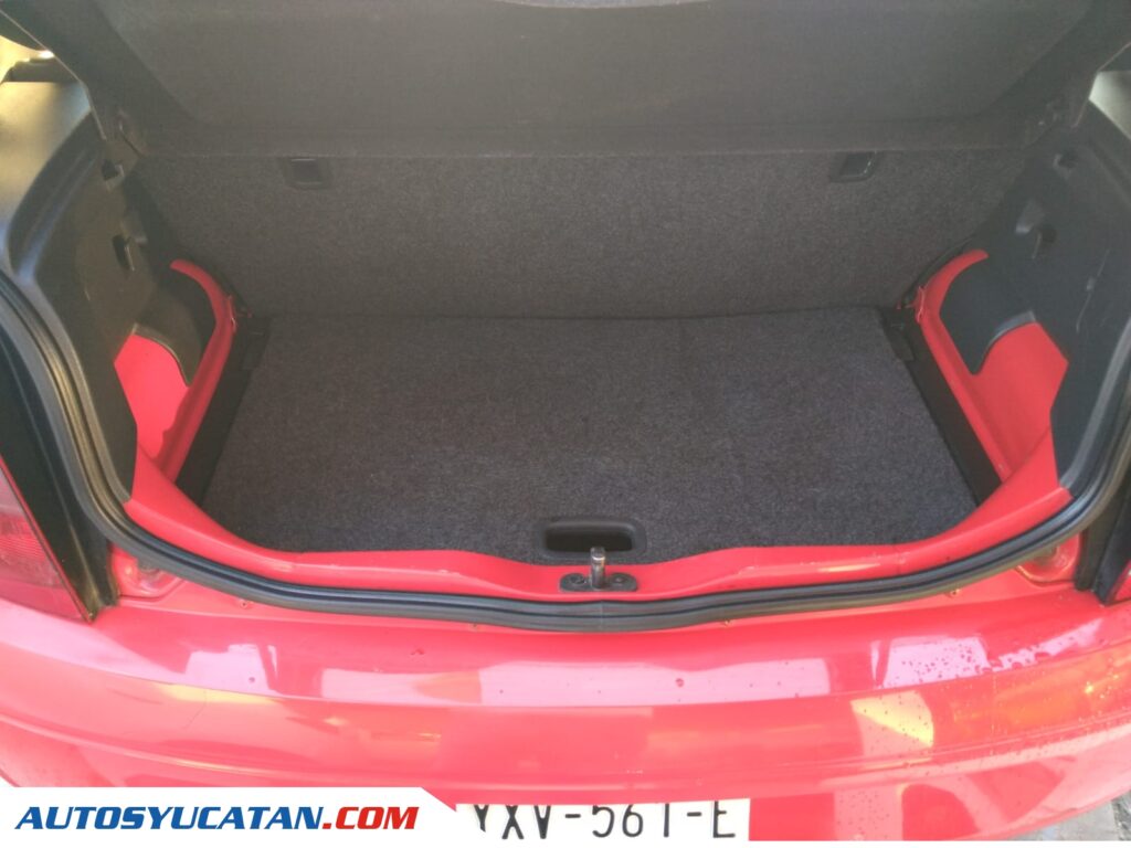 Volkswagen Up Standard 2016