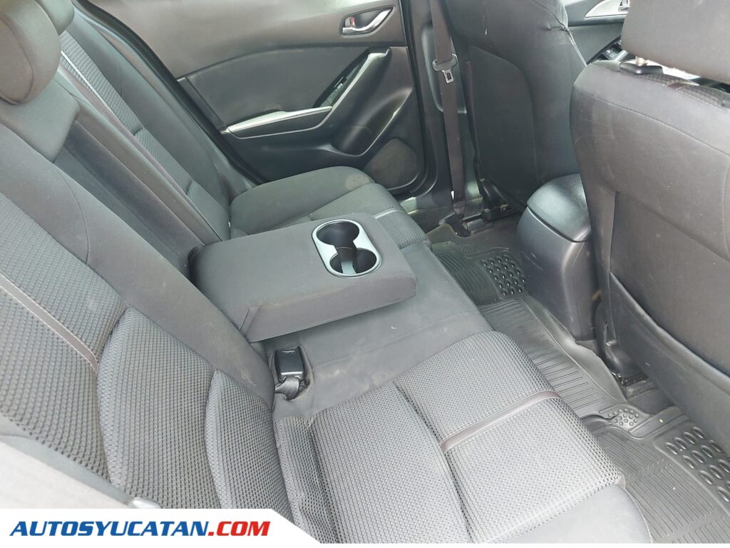 Mazda 3 STD 2018
