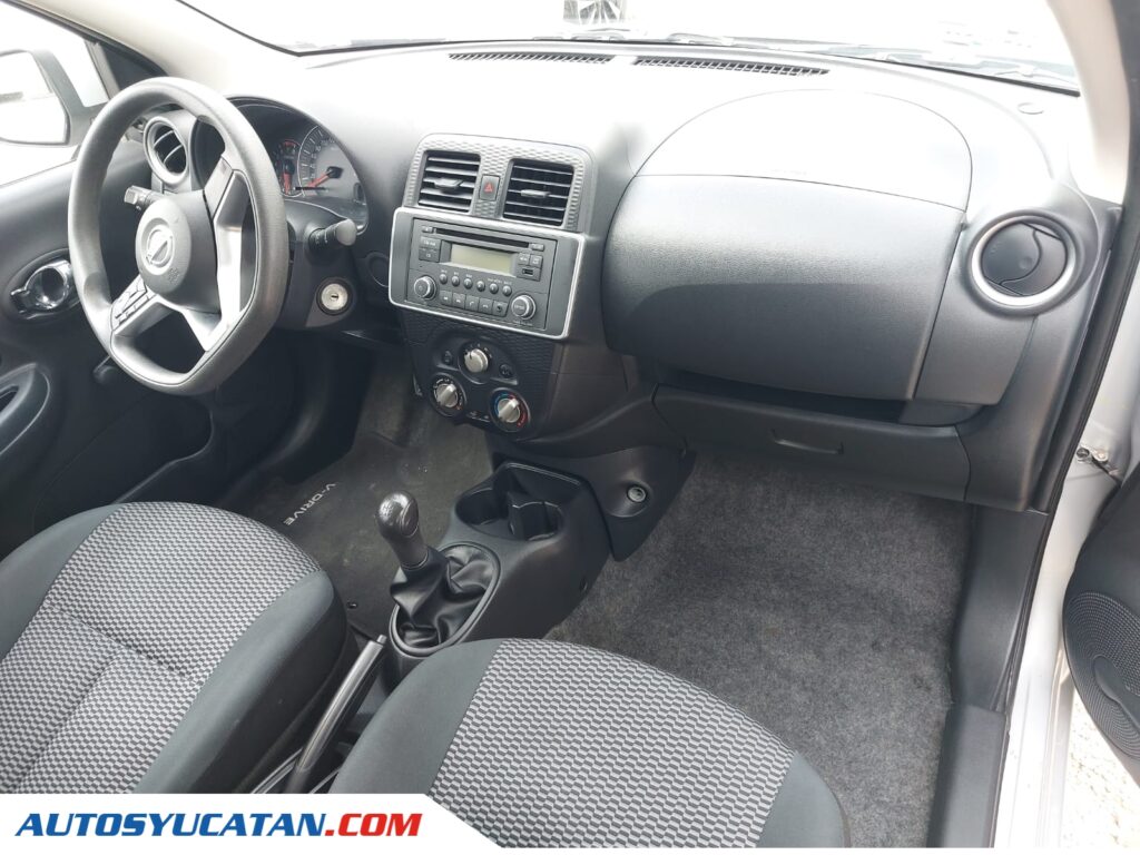 Nissan March STD 2021