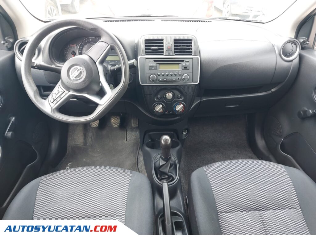 Nissan March STD 2021