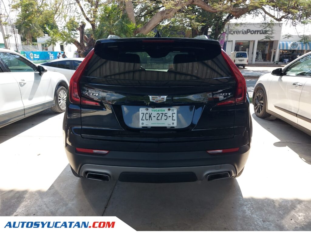 Cadillac XT4 Premium Luxur 2019