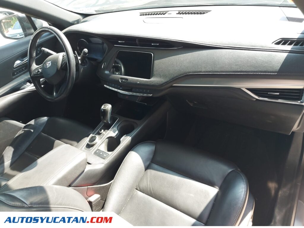 Cadillac XT4 Premium Luxur 2019