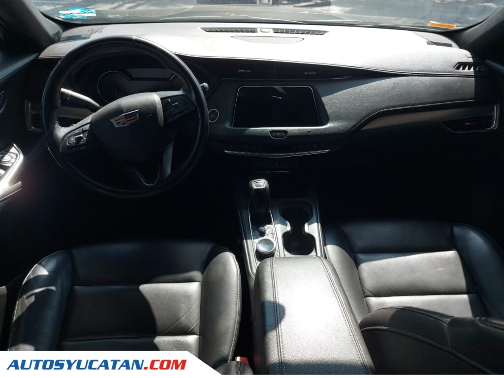 Cadillac XT4 Premium Luxur 2019