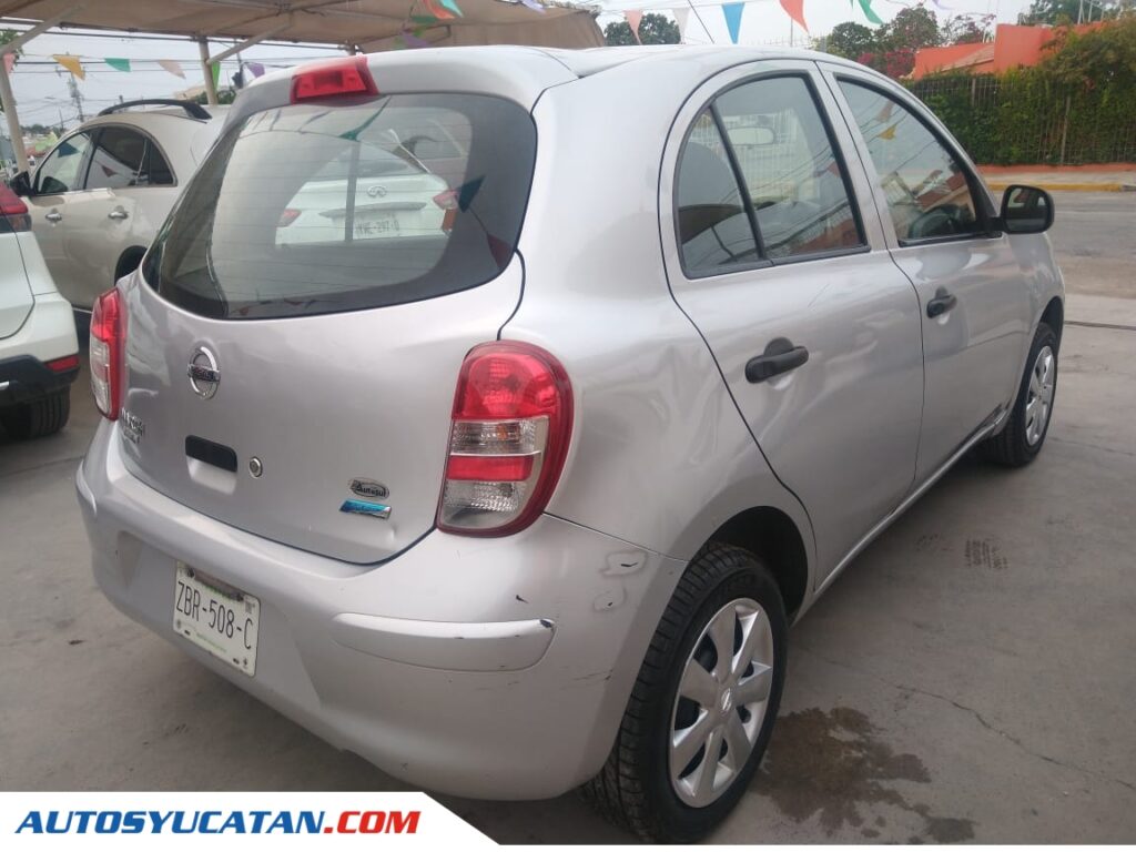 Nissan March Standard 2016