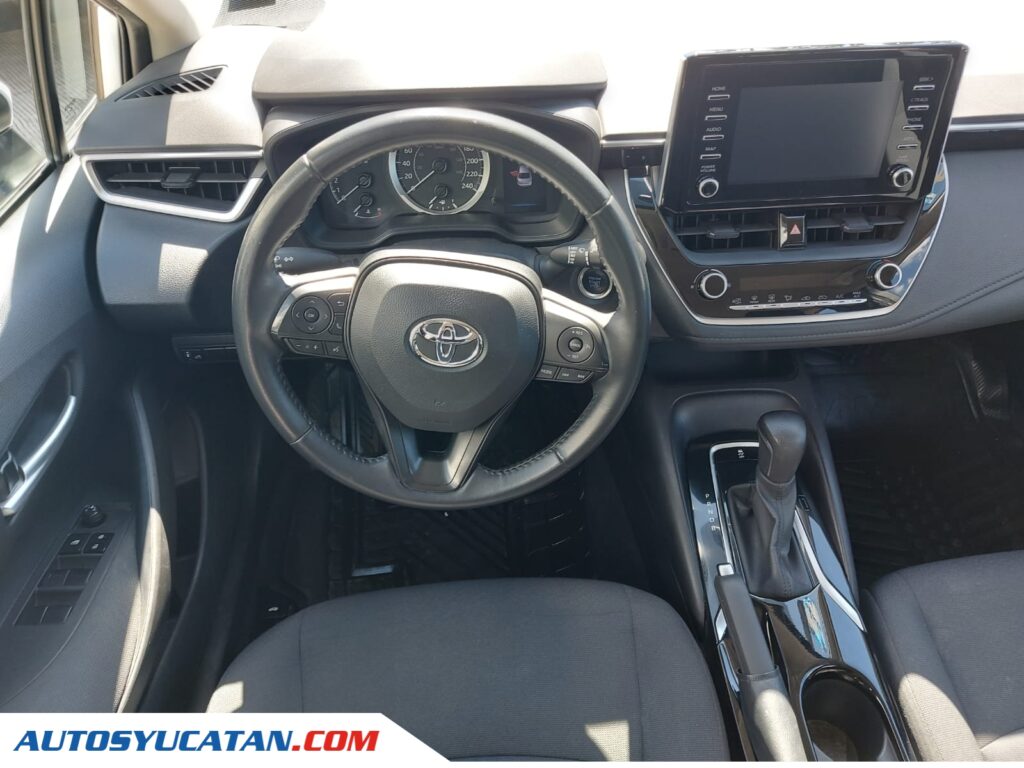 Toyota Corolla LE 2021