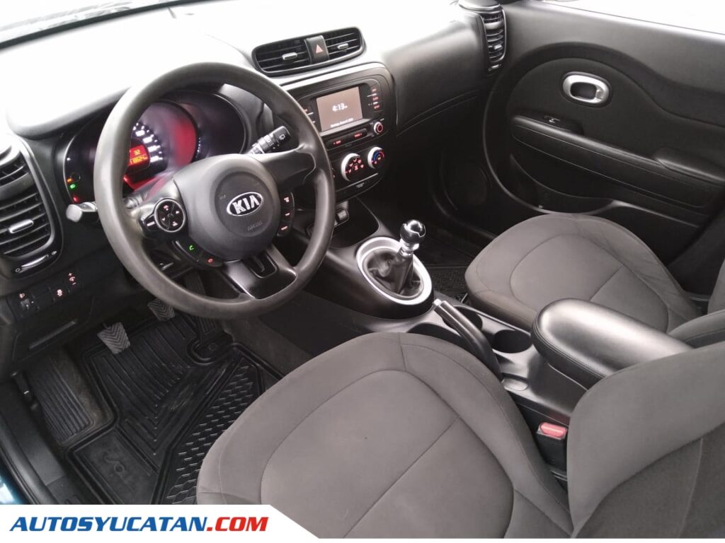 Kia Soul LX Standard 2017