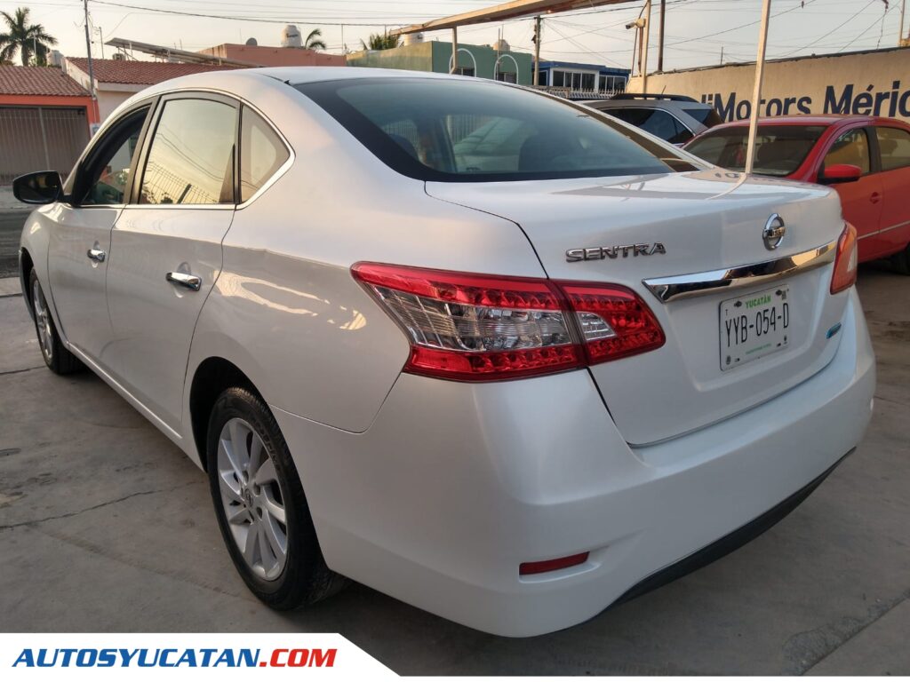 Nissan Sentra Standard 2016