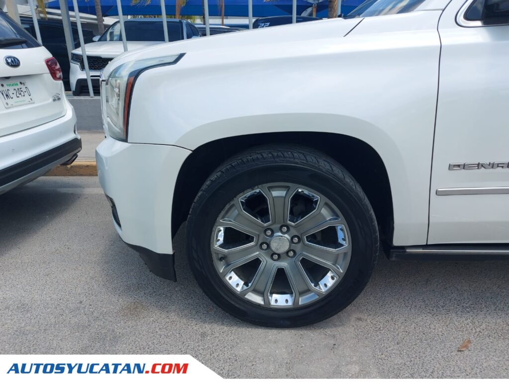 GMC Yukon 2016