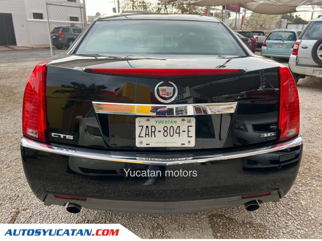 Cadillac CTS 2011