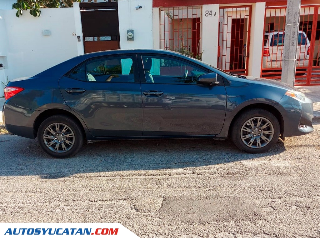 Toyota Corolla Base MT 2017