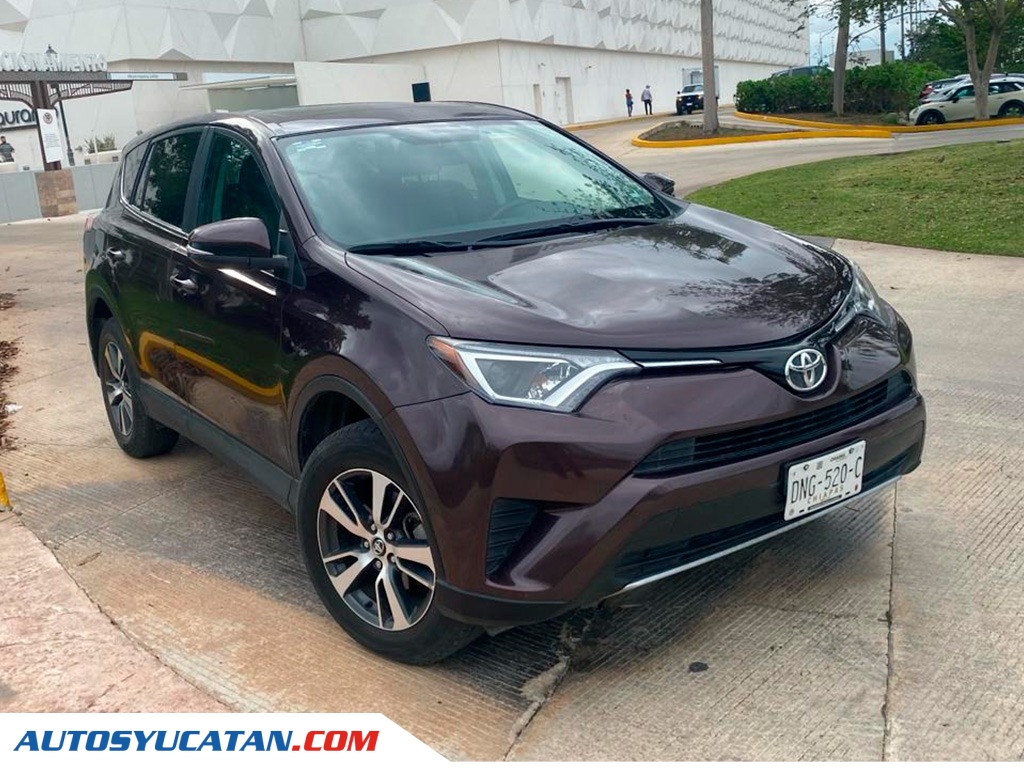 Toyota RAV4 XLE 2017