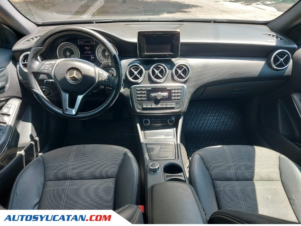Mercedes Benz Clase A 200 Hatchback 2013