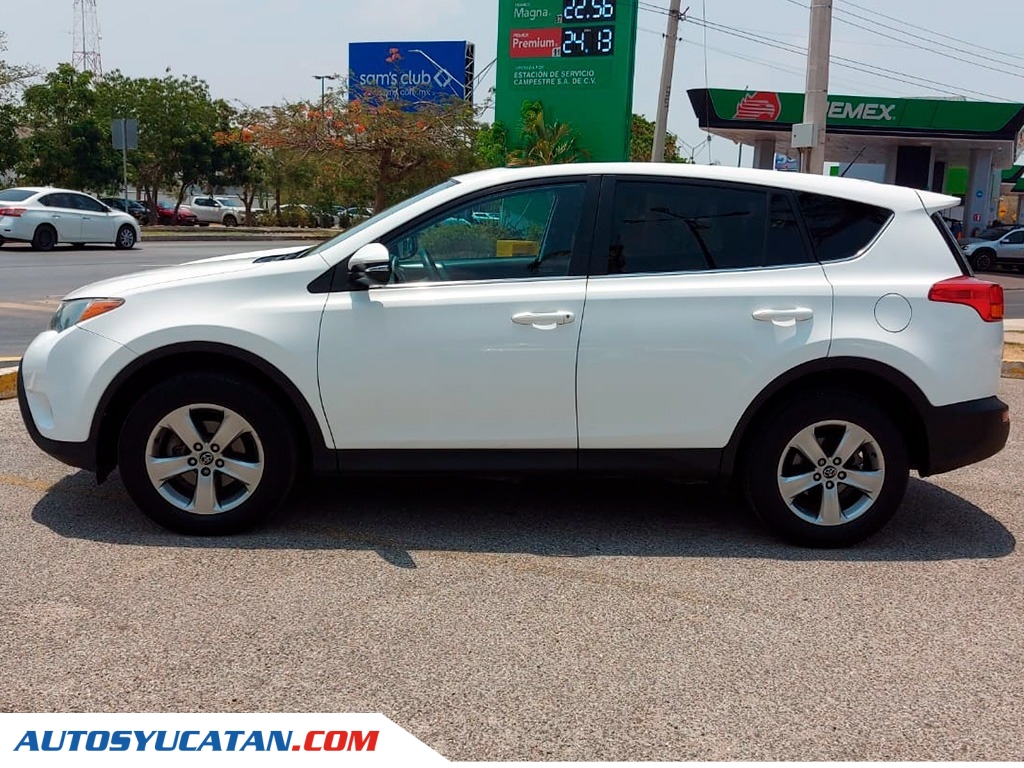 Toyota Rav4 XLE AWD 2015