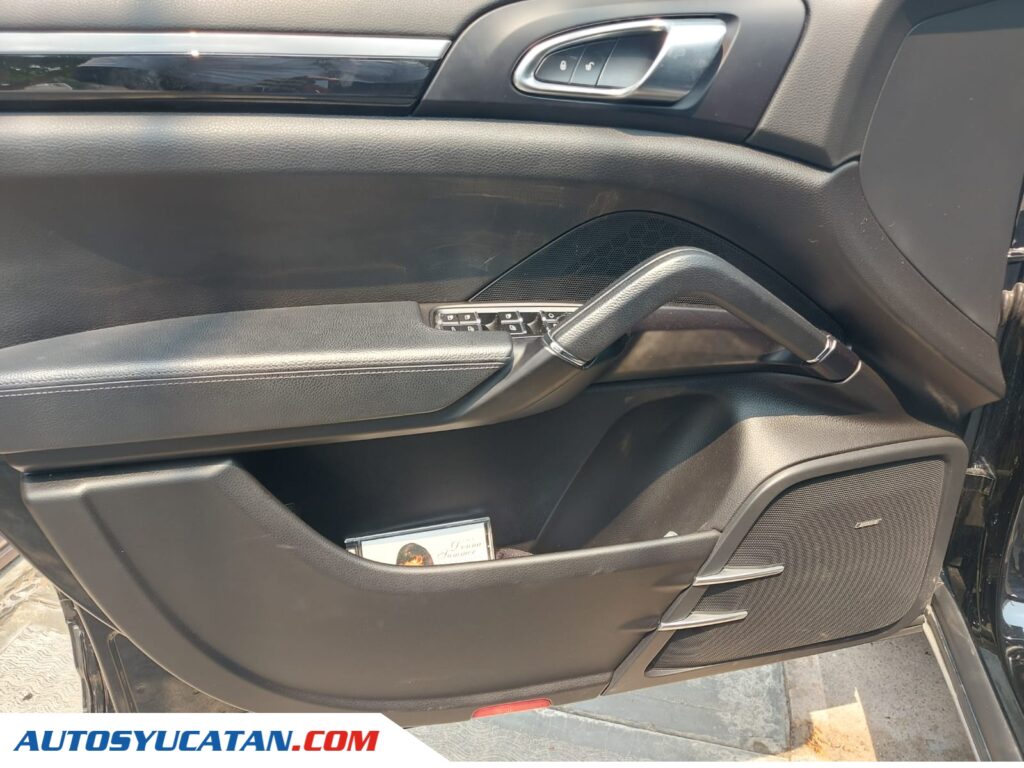 Porsche Cayenne Platinum Edition 2018