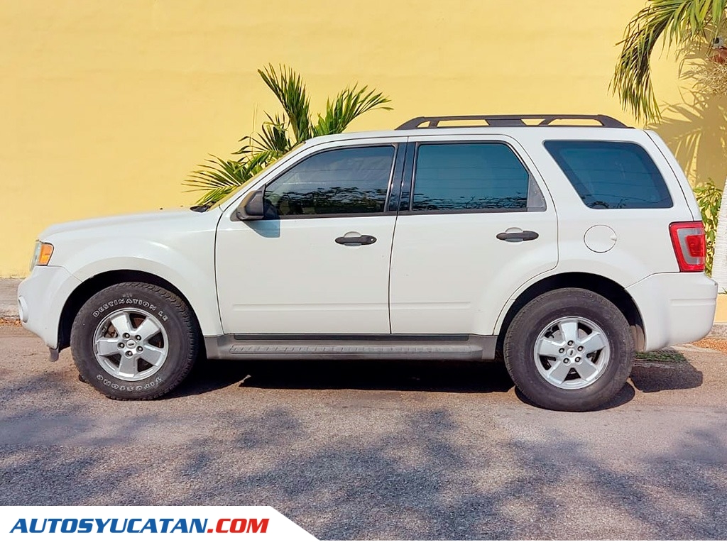 Ford Escape XLS 2009